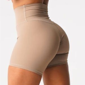 NVGTN Latte Signature 2.0 Shorts